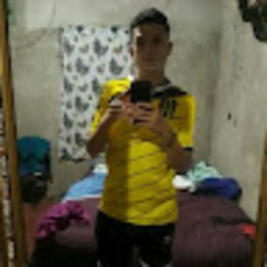 Meet your Posher, Cesar javier